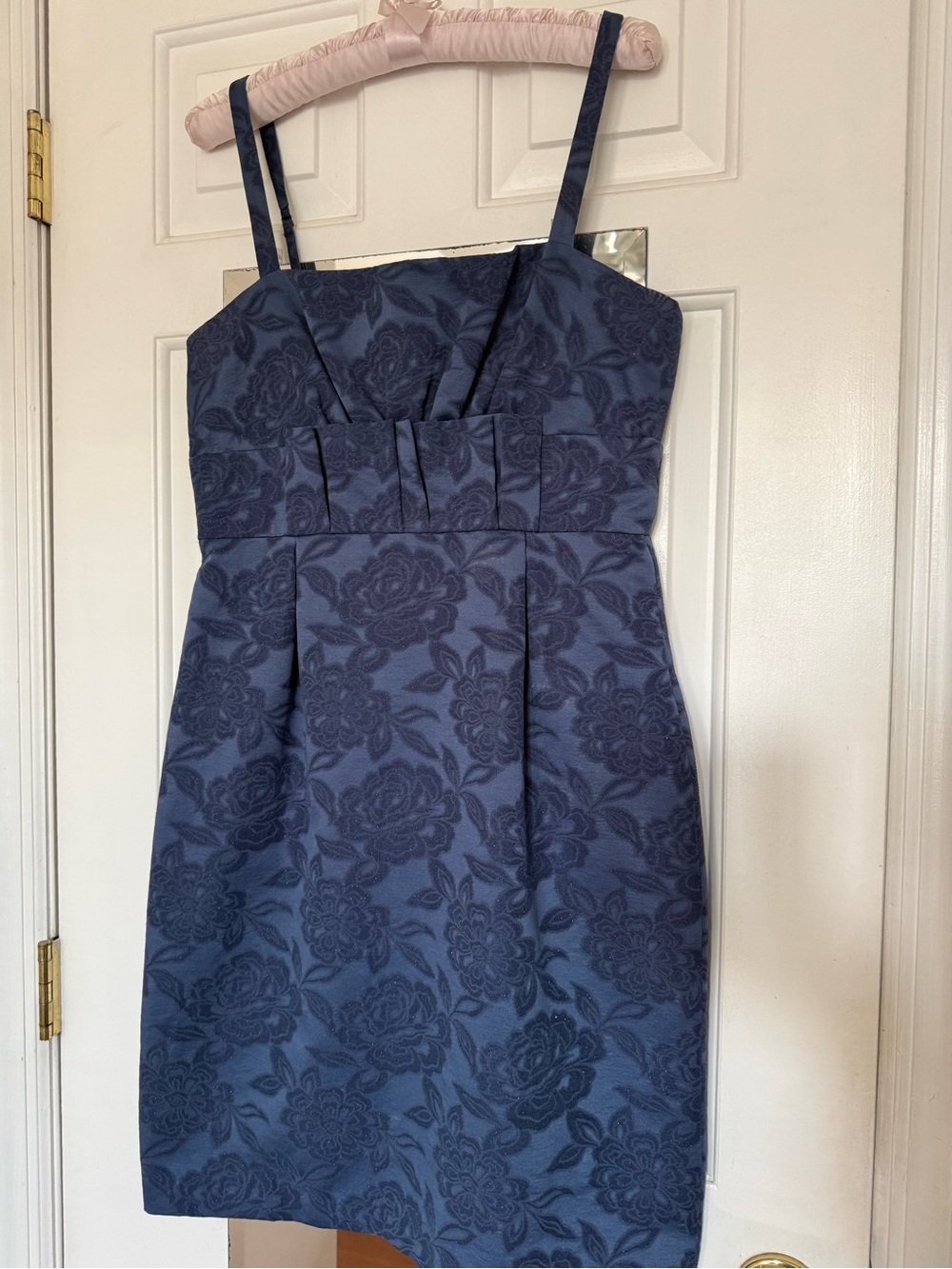 BCBGMAXAZRIA Shimmer Navy Floral Jacquard Dress 8 Adjustable Straps Flawless